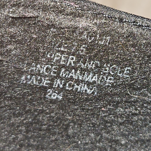 Madden Girl Elka Black & Gold Faux SuedeLaser Cut Pointed Toe Flats size 7.5 - Picture 6 of 7